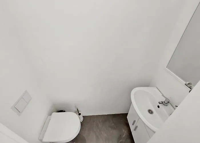 Rose Valley, Modern & شقة ليوبليانا