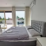 Апартаменты Rose Valley, Modern &