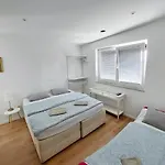 Rose Valley, Modern & * Любляна