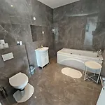 Rose Valley, Modern & Апартаменты