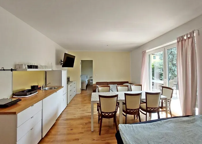 Rose Valley, Modern & Apartamento *