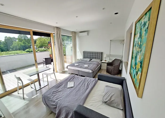 Rose Valley, Modern & Apartamento