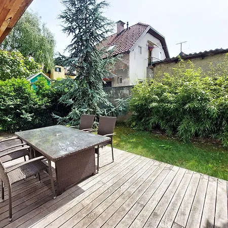 Rose Valley, Modern & * Ljubljana